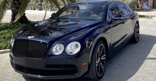 BENTLEY FLYING SPUR ARUBA